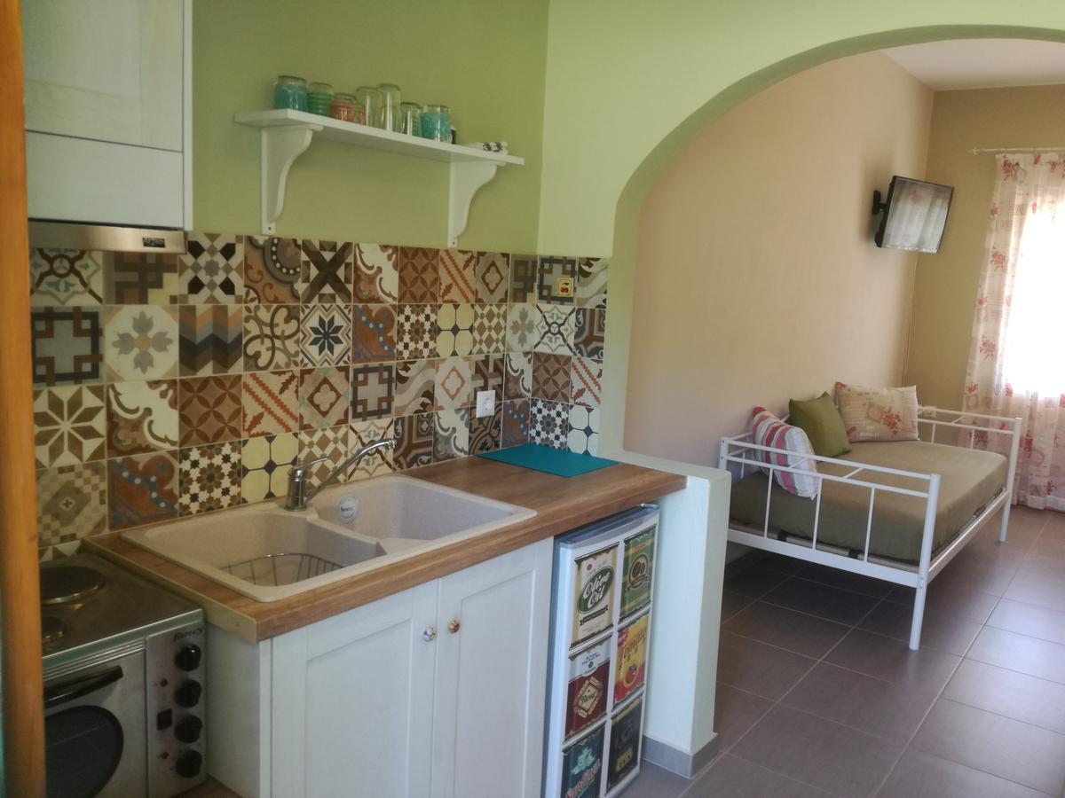 Kallisti Seaside Studios Skopelos Agnontas Bilik gambar